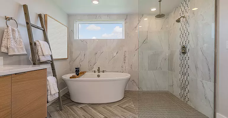 Luxury Master Bath Designs in Republic